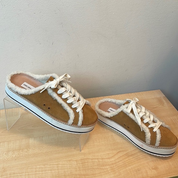 Chelsea& Violet Cozy Suede and Faux Fur Lace Up Platform Mule Sneaker - New - Picture 1 of 9
